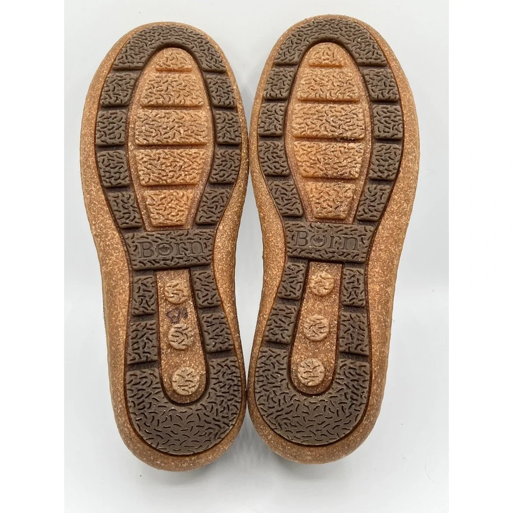 Born Men Brown Suede Loafers Moc Toe Slip On Shoes Size 8.5